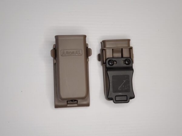 Universal Magazine Holder -Tan