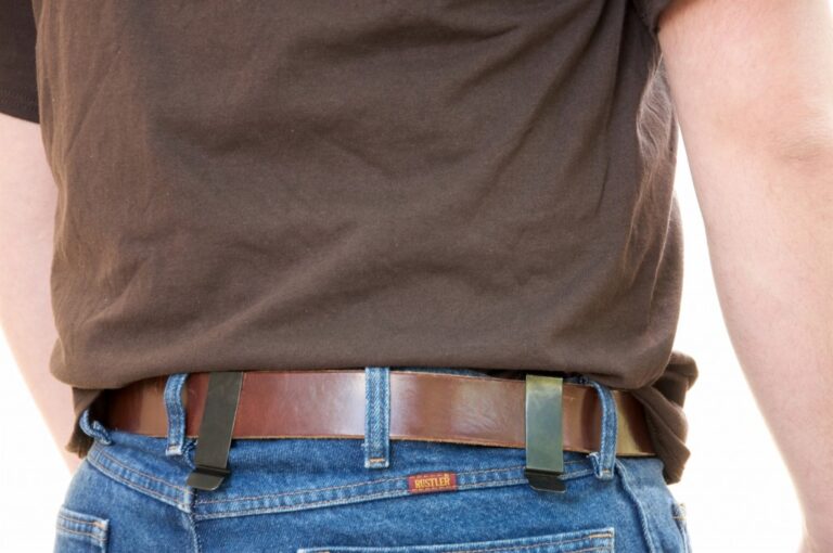 Guide to Holster Concealment Clothing